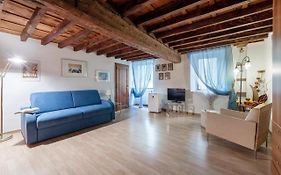 Piazza della Signoria Apartment